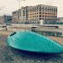 Daugavas promenādi Spīķeros nu rotā nesen atklātā skulptūra “Leste”
