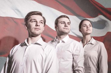 Dirty Deal Teatro top Valtera Sīļa izrāde “Būt nacionālistam”