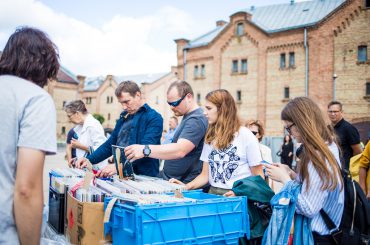 Tomorrow in Spikeri quarter will happen the last Riga Flea Market of this season