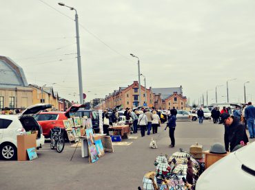 FOTO: Bagāžnieku tirgus Spīķeros